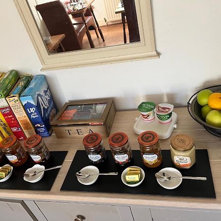 Brewery Farm House Bed & Breakfast Swindon Esterno foto