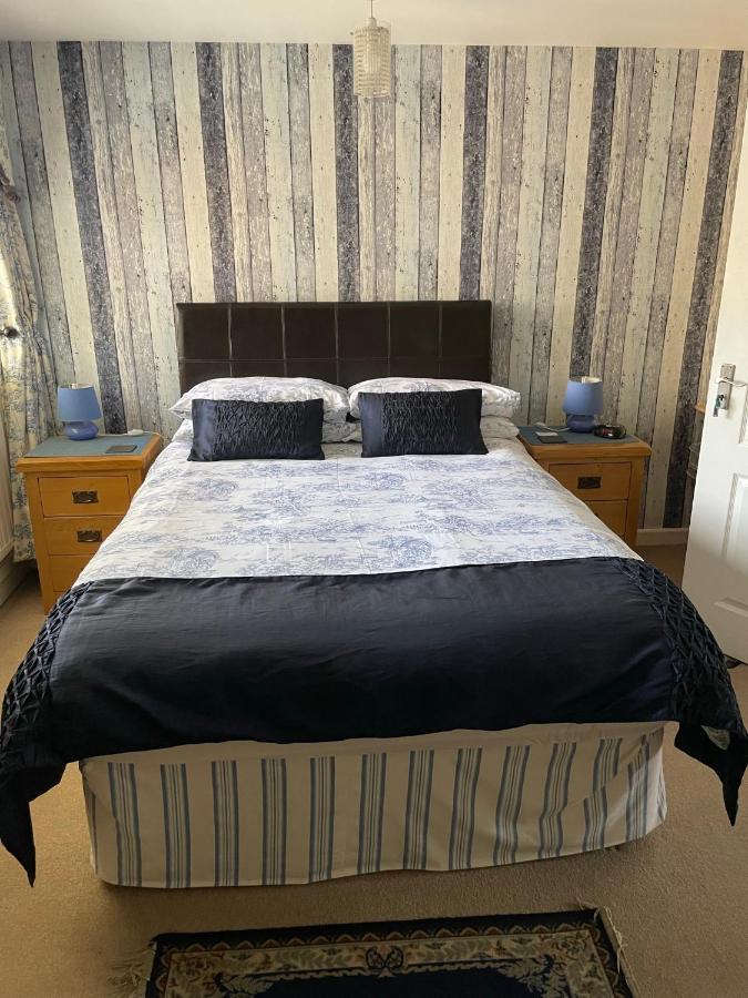 Brewery Farm House Bed & Breakfast Swindon Esterno foto