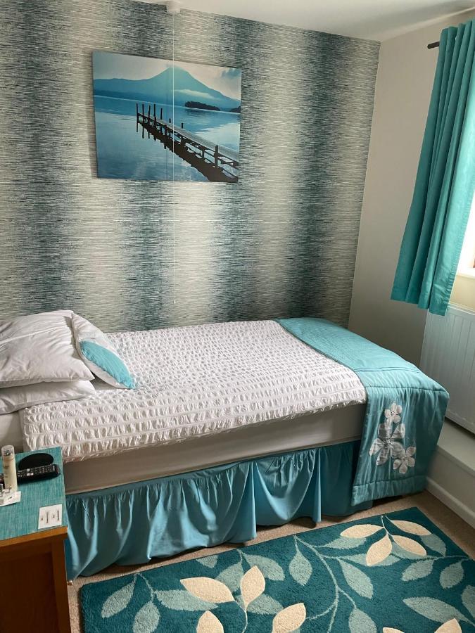 Brewery Farm House Bed & Breakfast Swindon Esterno foto