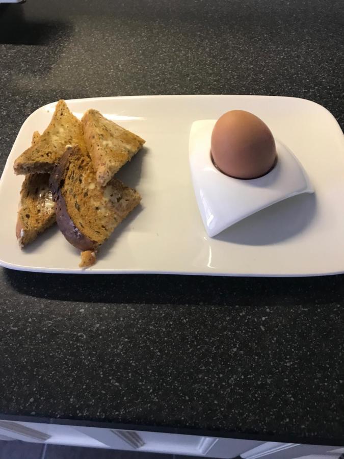 Brewery Farm House Bed & Breakfast Swindon Esterno foto