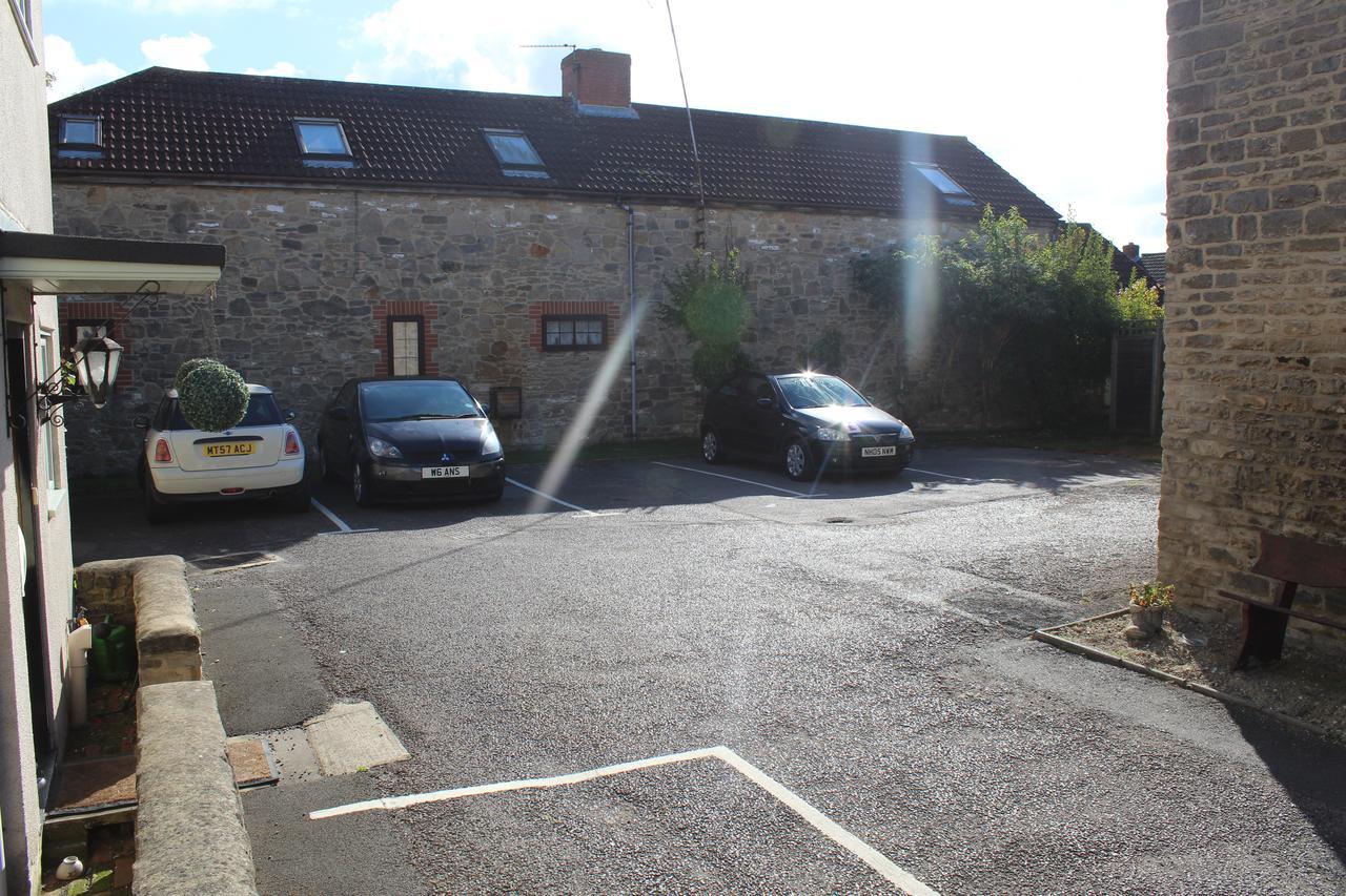 Brewery Farm House Bed & Breakfast Swindon Esterno foto